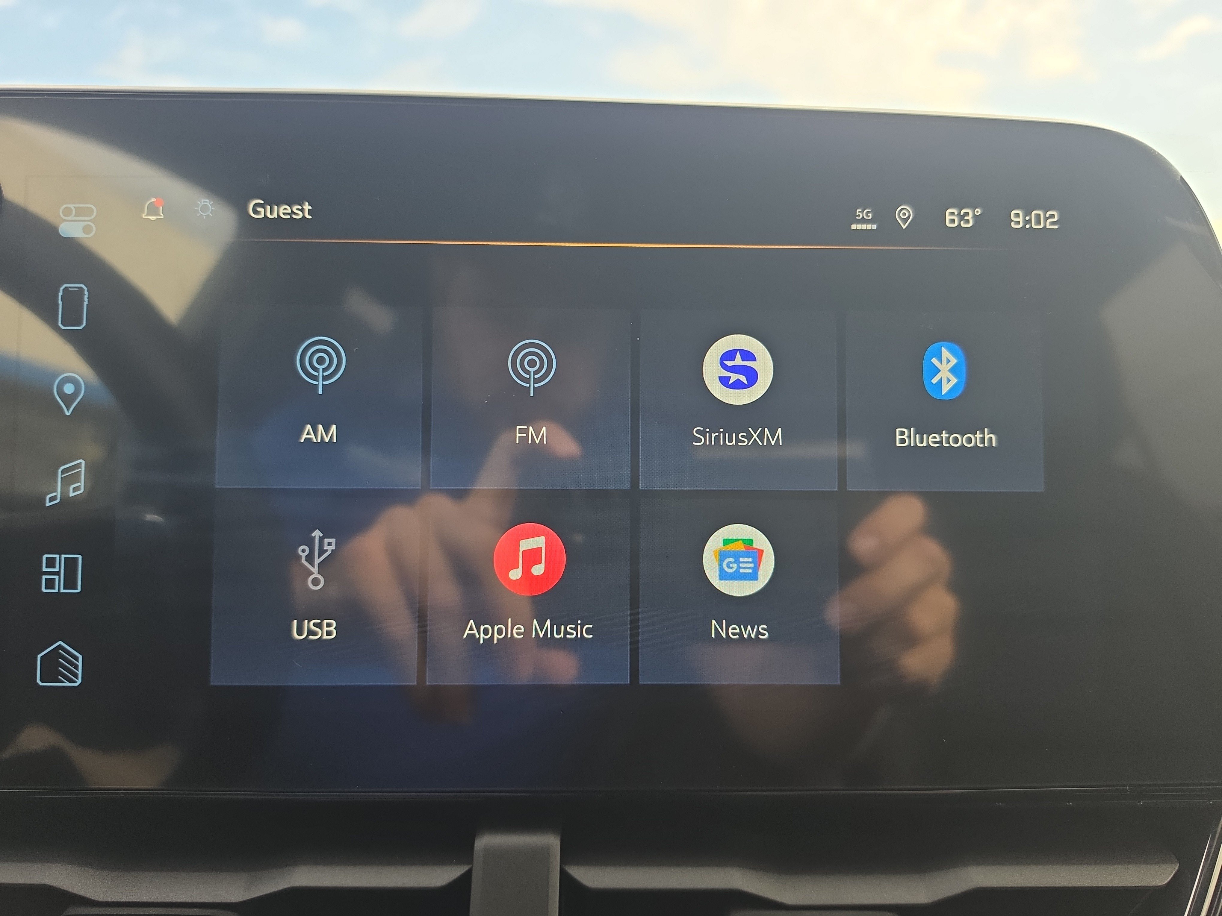 New 2027 Chevrolet Equinox RS w/ Safety and Technology Package AWD/4WD image 30