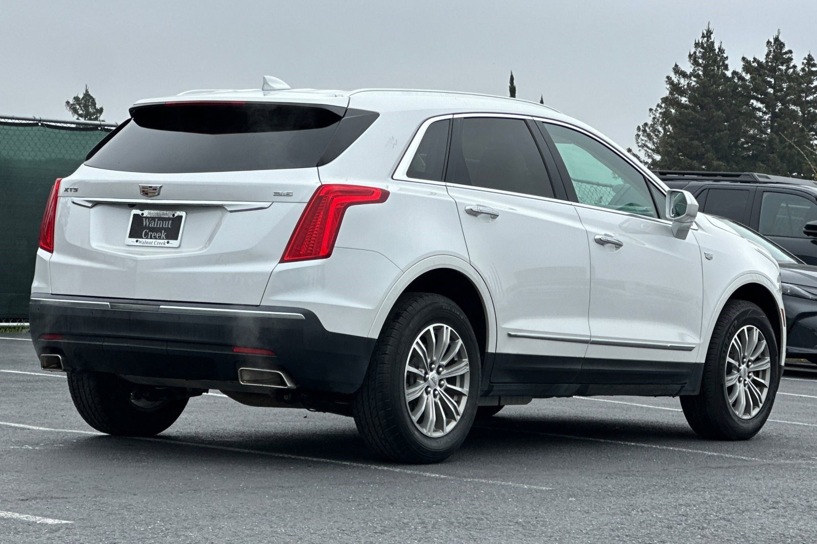 Used 2018 Cadillac XT5 Luxury w/ Driver Awareness Package image 9