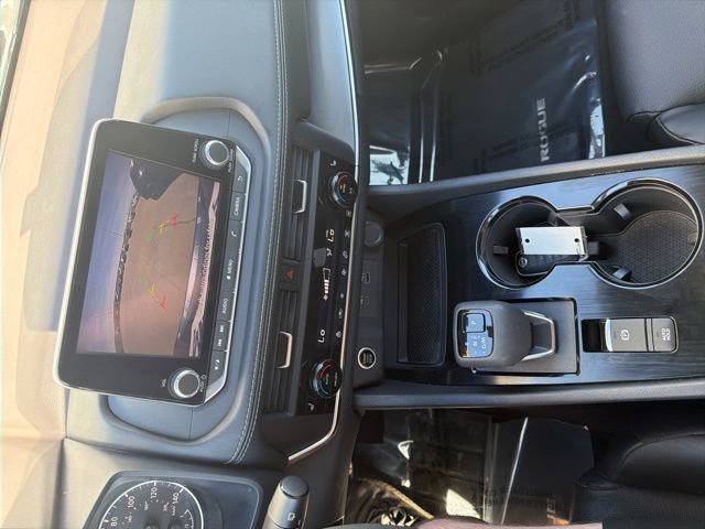 Used 2023 Nissan Rogue SV w/ SV Premium B Package AWD/4WD image 30