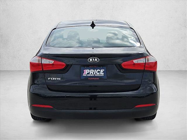 Used 2016 Kia Forte LX image 7