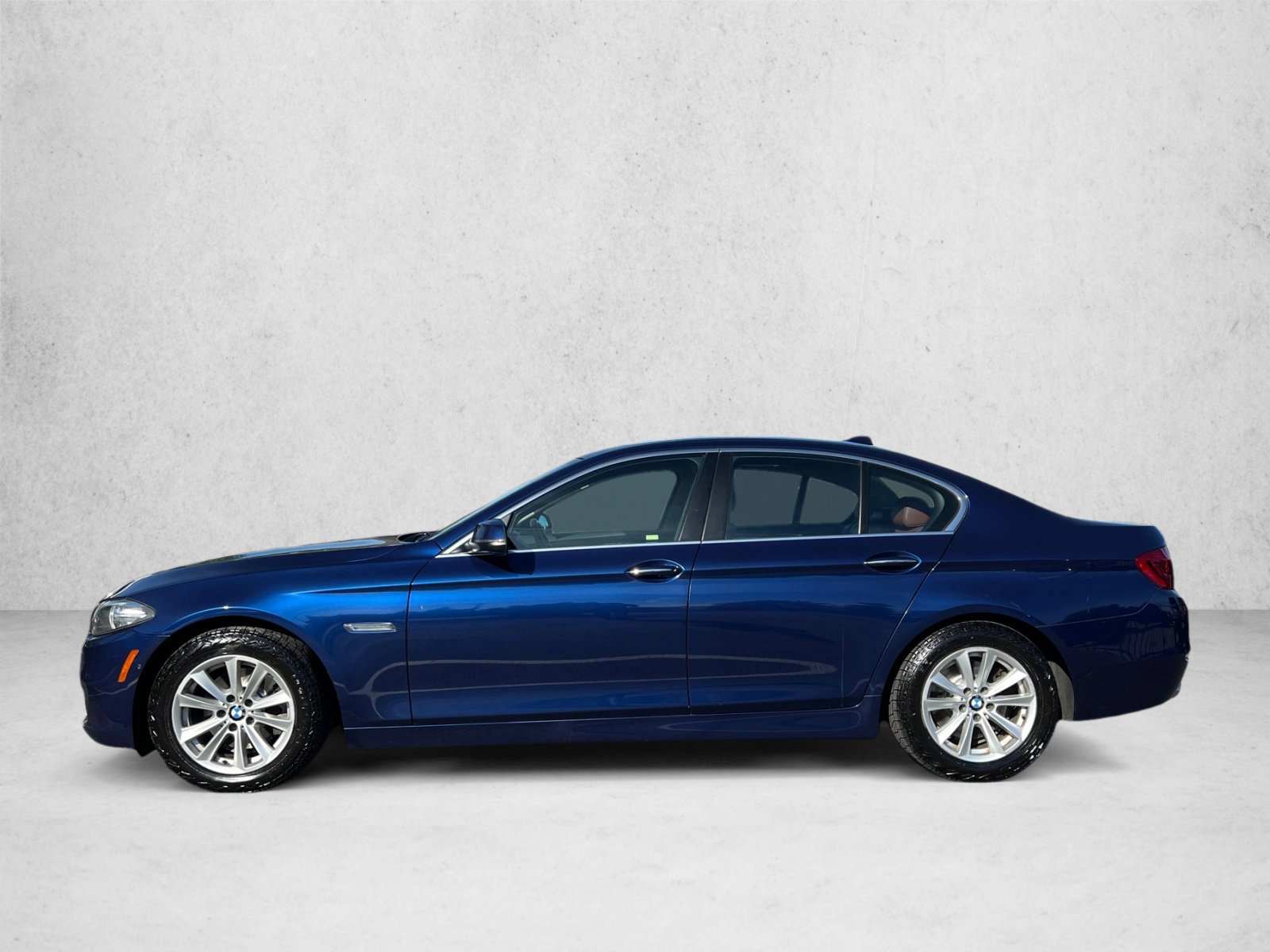 Used 2016 BMW 528i xDrive Sedan AWD/4WD image 8