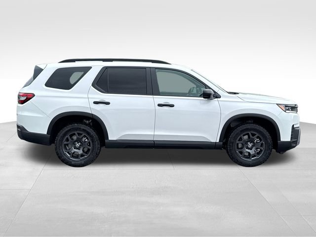 New 2026 Honda Pilot TrailSport image 9