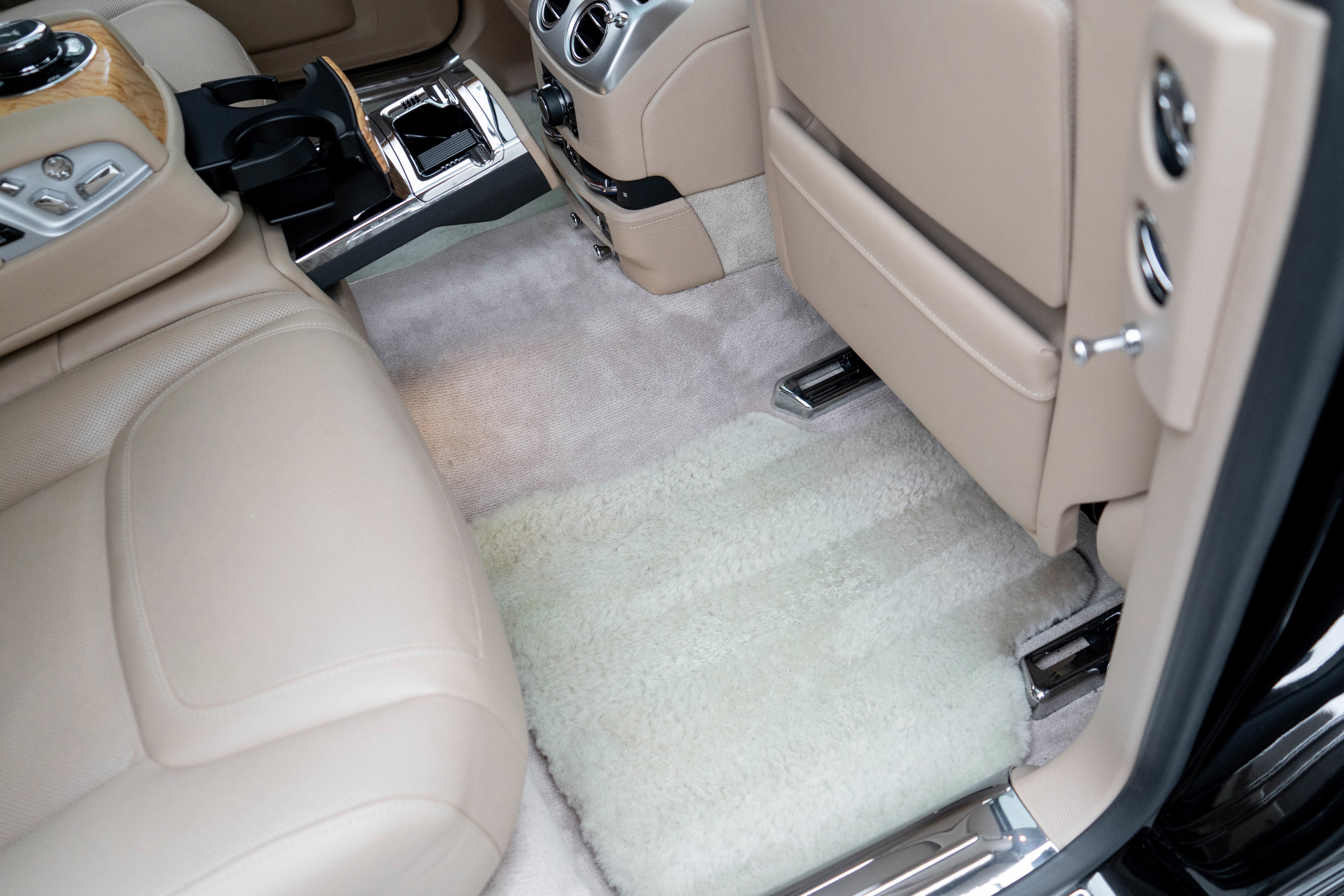 Used 2017 Rolls-Royce Ghost image 72