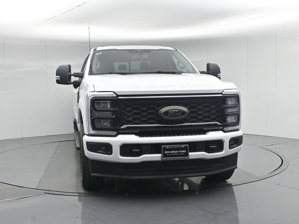 New 2026 Ford F350 XLT w/ XLT Premium Package AWD/4WD image 25