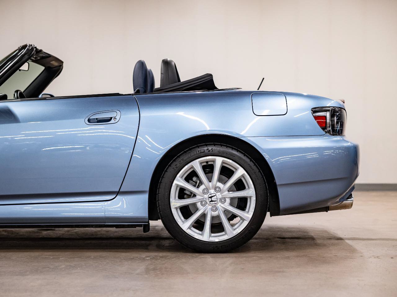 Used 2006 Honda S2000 image 31