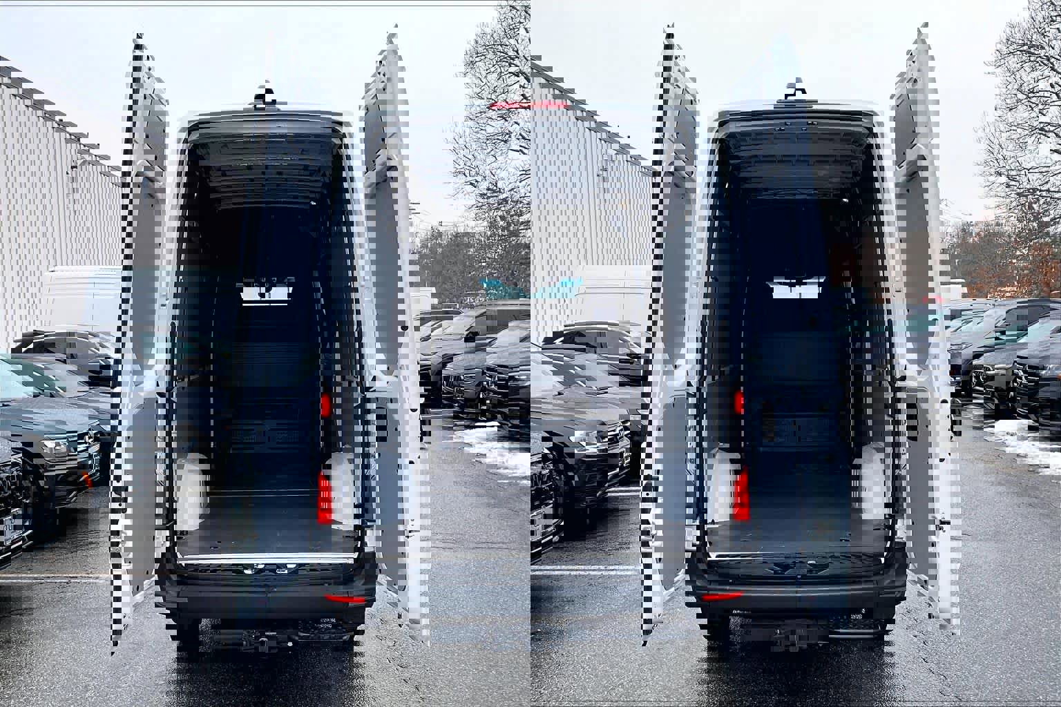 Used 2025 Mercedes-Benz Sprinter 2500 image 34