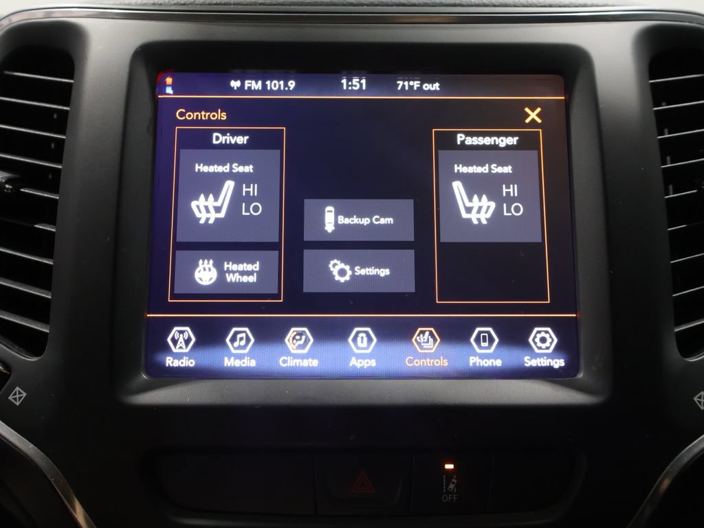 Certified 2022 Jeep Cherokee Latitude AWD/4WD image 33
