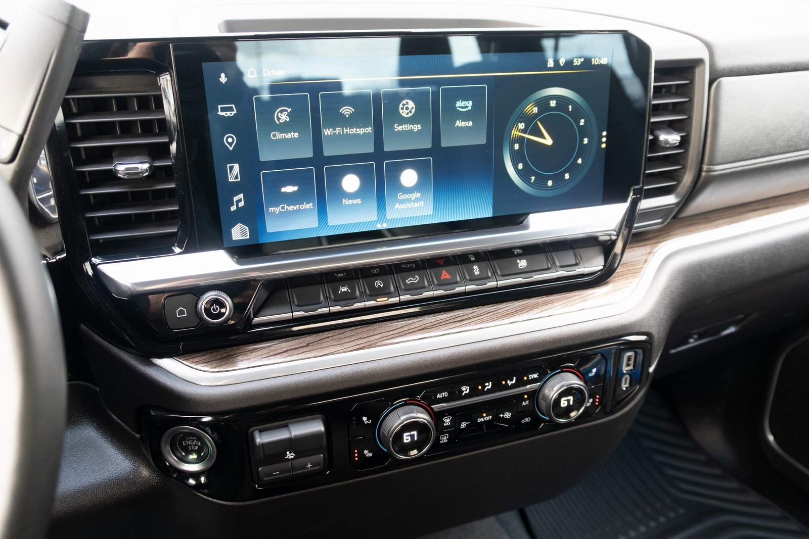 Used 2025 Chevrolet Silverado 1500 LT image 3