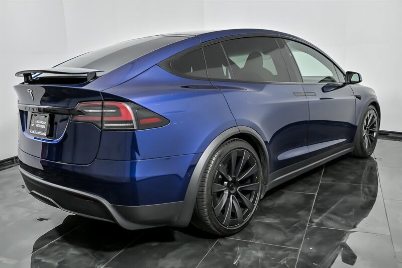 Used 2023 Tesla Model X AWD/4WD image 10
