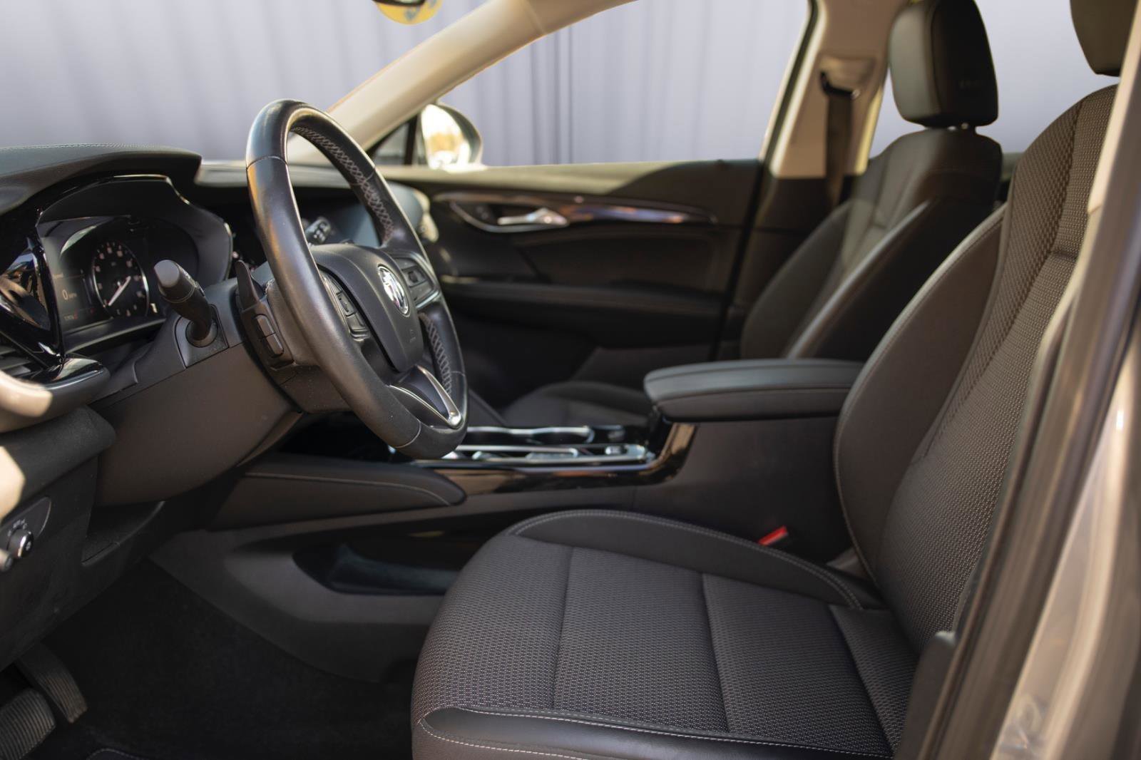 Used 2021 Buick Envision Preferred image 2