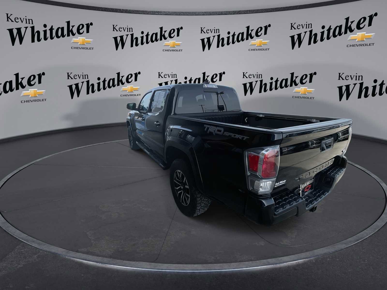 Used 2021 Toyota Tacoma TRD Sport w/ Technology Package image 6