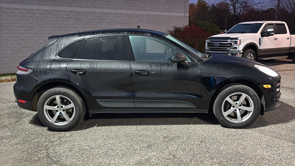 Used 2020 Porsche Macan AWD/4WD image 30