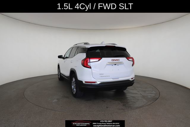 Used 2023 GMC Terrain SLT image 13