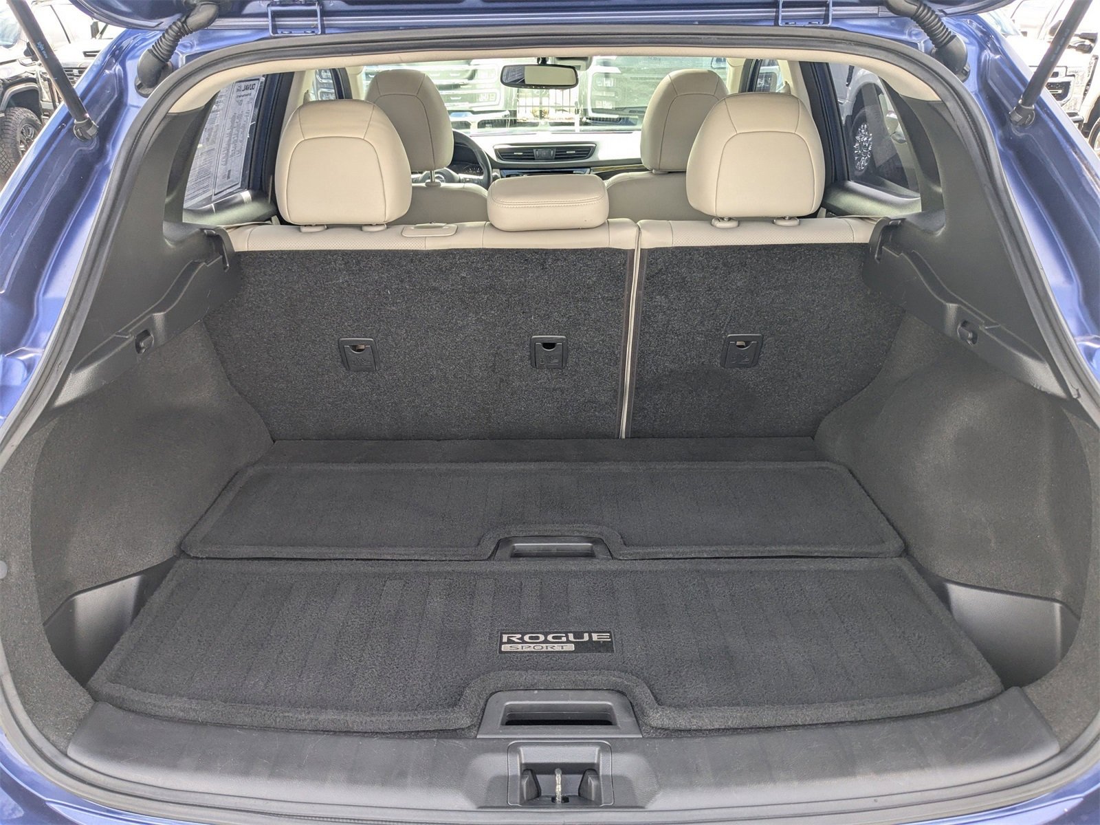 Used 2019 Nissan Rogue Sport SL w/ Premium Package image 13