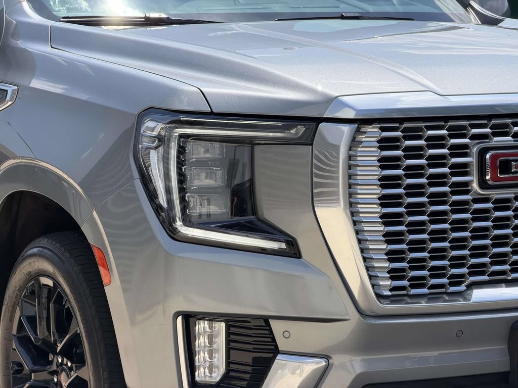 Used 2023 GMC Yukon XL Denali w/ Max Trailering Package AWD/4WD image 12