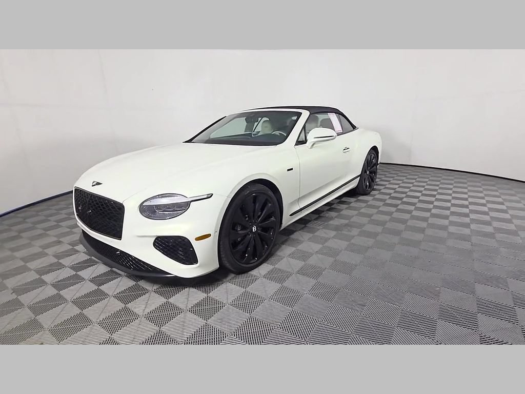 Used 2025 Bentley Continental GTC AWD/4WD image 48