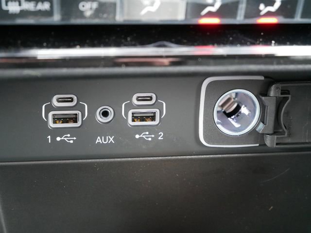 New 2026 Jeep Grand Cherokee Laredo w/ Trailer Tow Package image 24