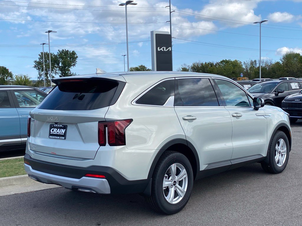 New 2026 Kia Sorento LX FWD image 6