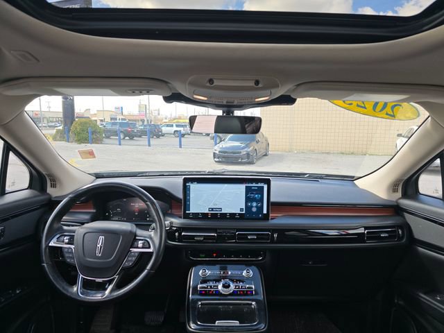 Used 2023 Lincoln Nautilus Reserve image 15