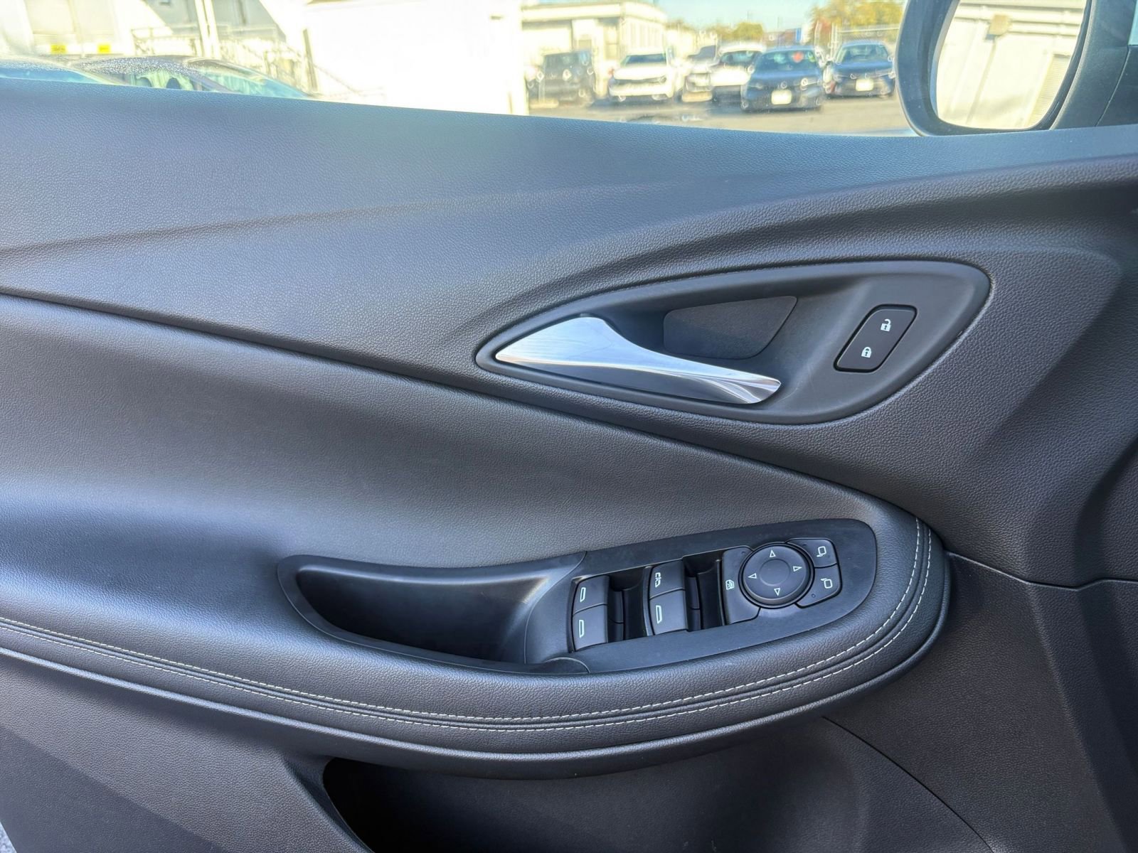 Used 2025 Buick Encore GX Preferred image 20