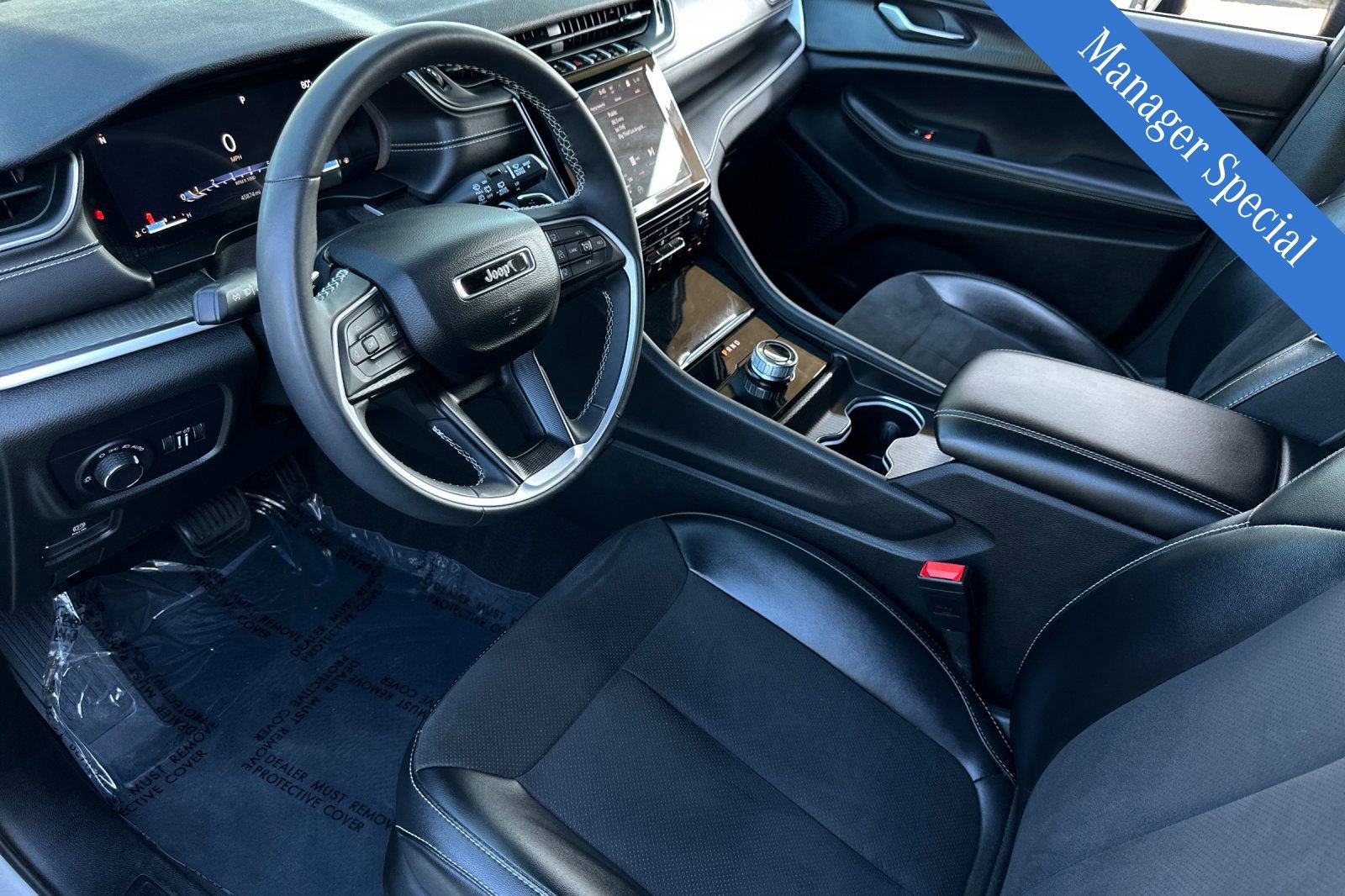 Used 2024 Jeep Grand Cherokee L Laredo image 8