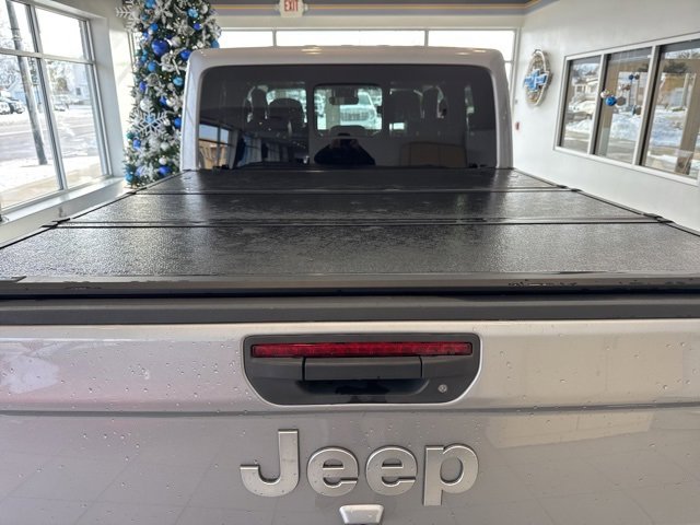 Used 2020 Jeep Gladiator Overland w/ Dual Top Group image 8