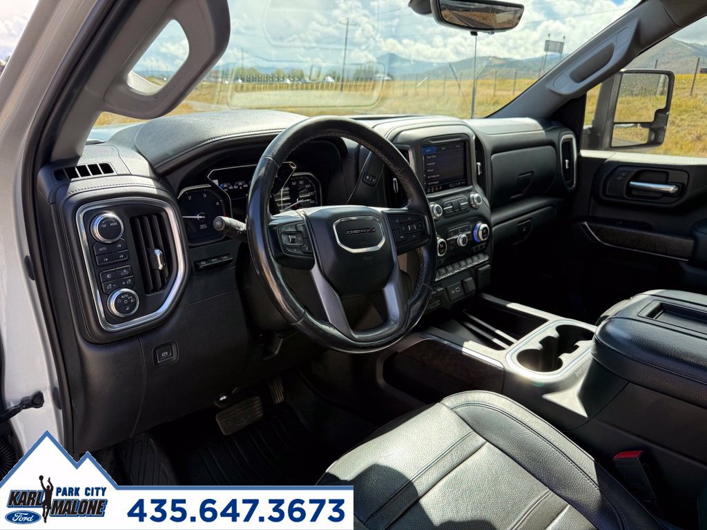 Used 2022 GMC Sierra 2500 Denali w/ Denali Ultimate Package AWD/4WD image 17