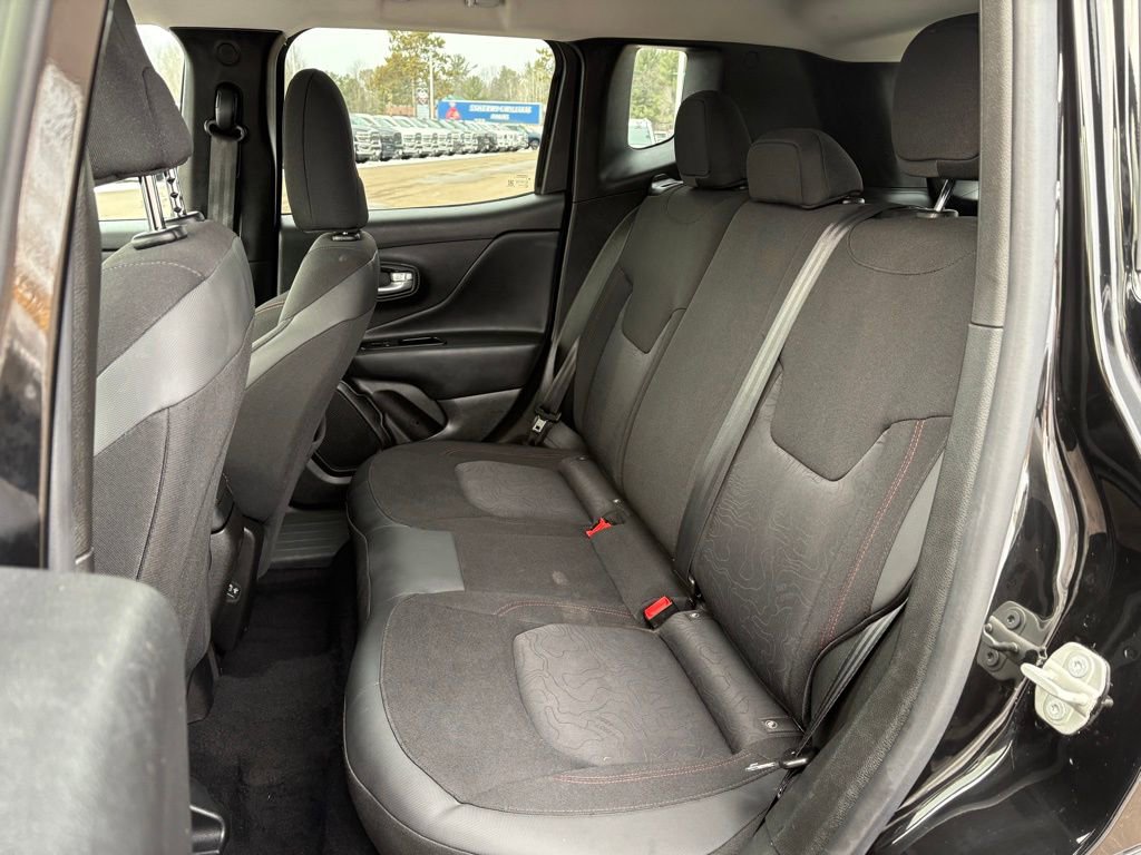 Certified 2023 Jeep Renegade Trailhawk AWD/4WD image 13