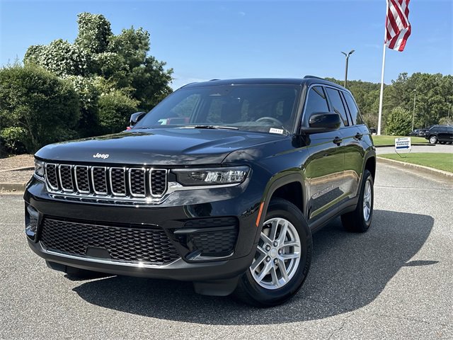 New 2025 Jeep Grand Cherokee Laredo X