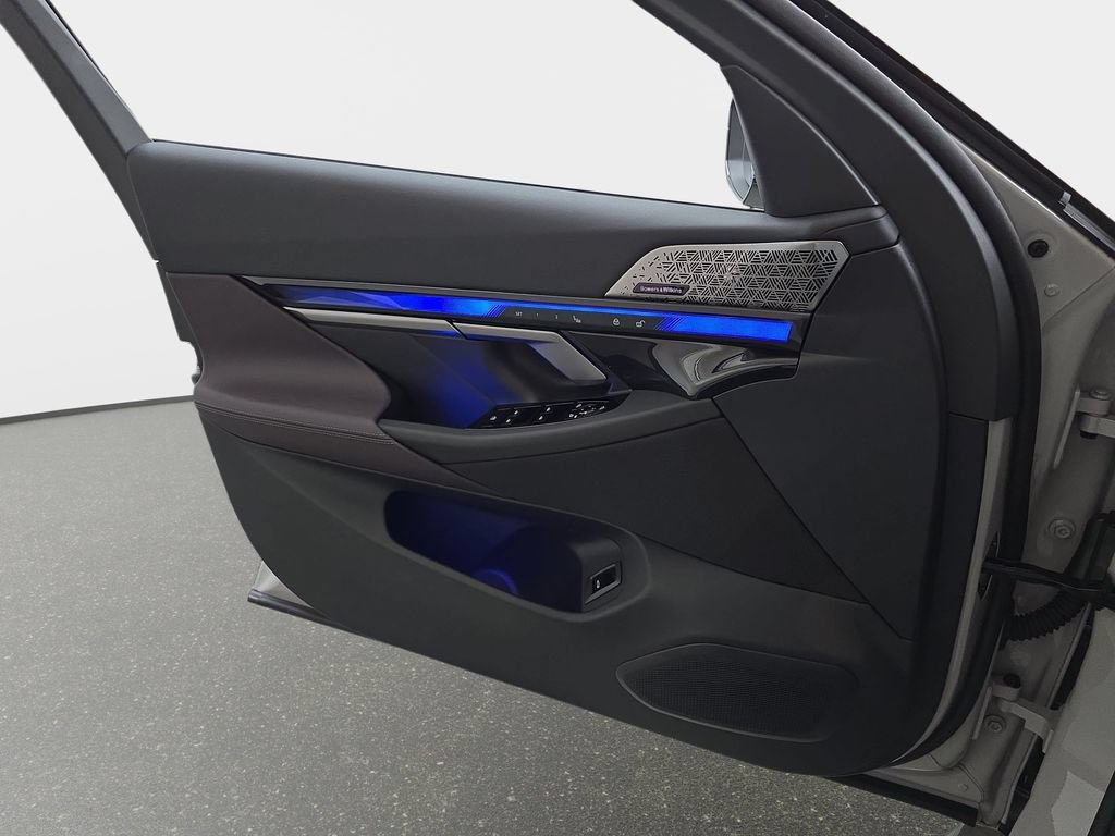 New 2027 BMW M5 Touring AWD/4WD image 24