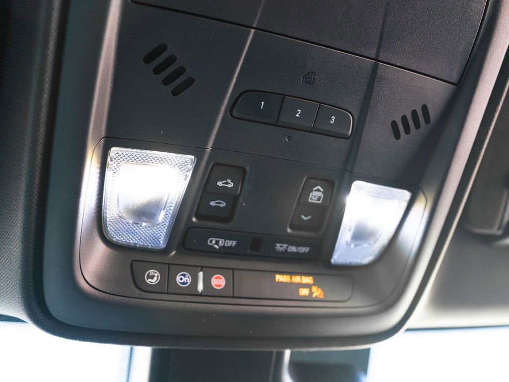 Used 2021 Cadillac XT4 Premium Luxury w/ Cold Weather Package image 31