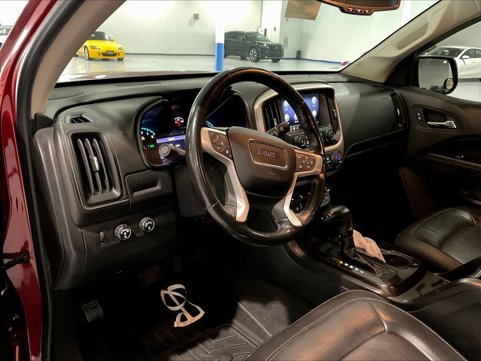 Used 2019 GMC Canyon SLT w/ Trailering Package AWD/4WD image 4