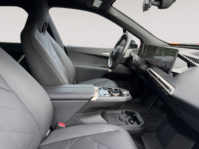 Used 2024 BMW iX xDrive50 w/ Premium Package AWD/4WD image 15