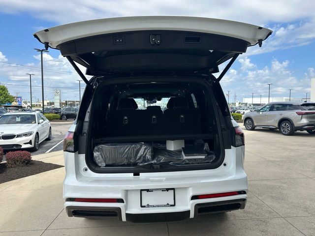 New 2026 INFINITI QX80 Autograph w/ Premium Cargo Package AWD/4WD image 35