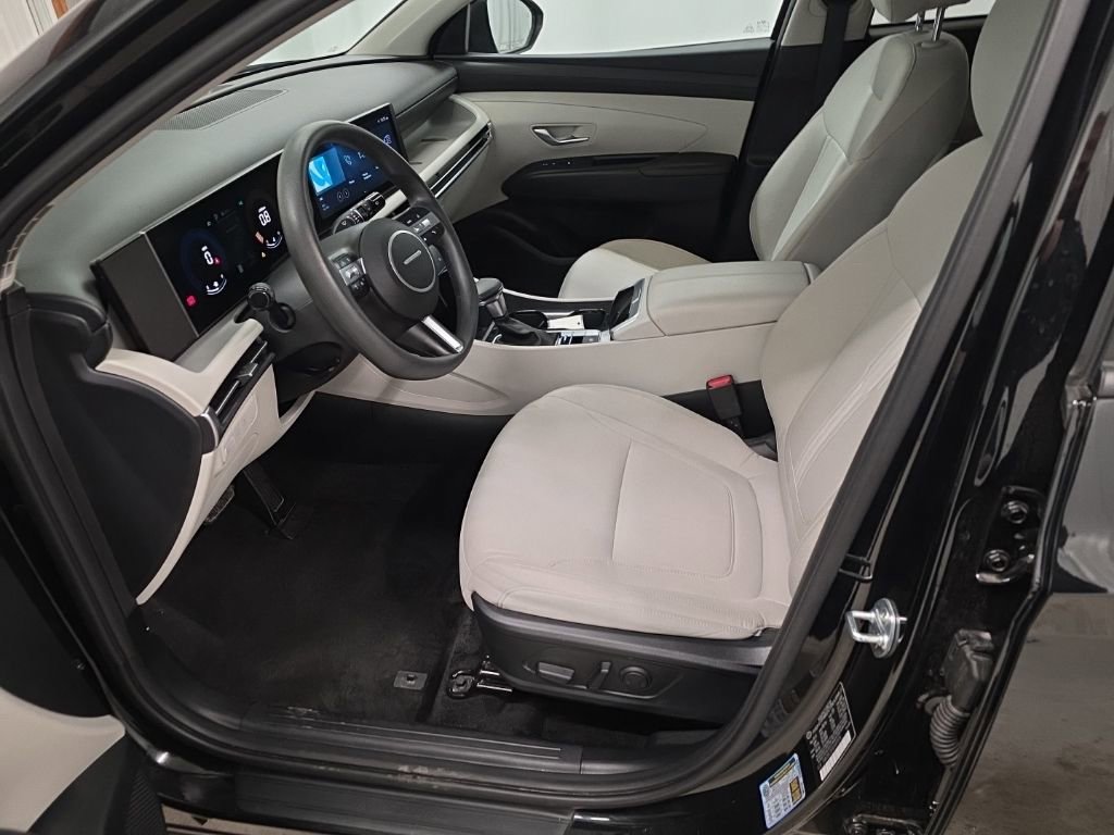 Used 2025 Hyundai Tucson SEL image 12