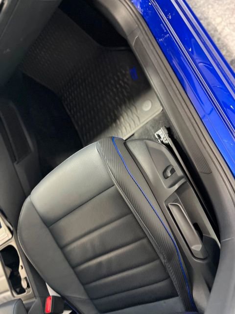 Used 2024 Volkswagen Golf R image 31