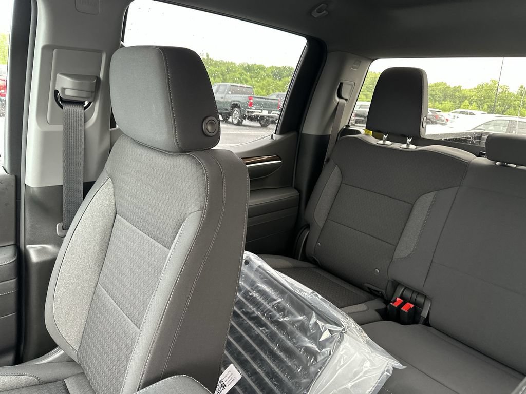 New 2026 Chevrolet Silverado 1500 LT AWD/4WD image 12