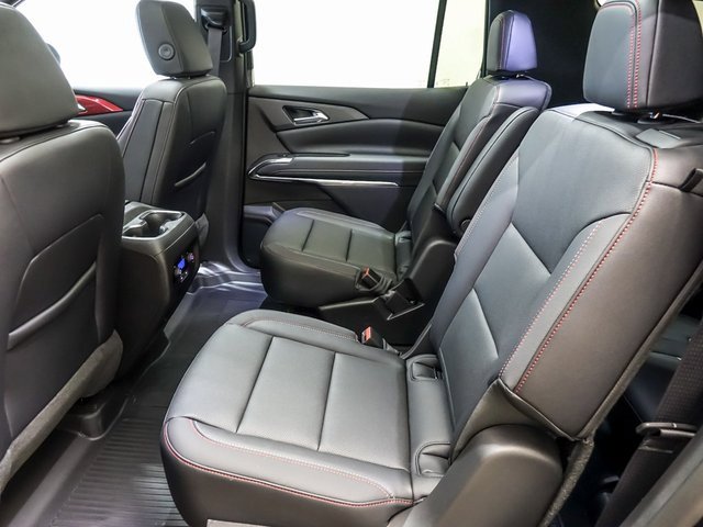 New 2026 Chevrolet Traverse Z71 w/ LPO, Floor Liner Package image 10