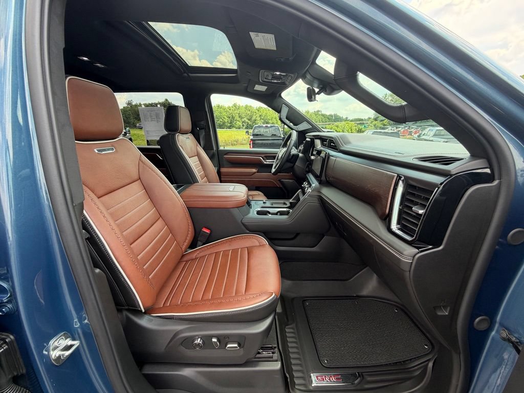 Used 2026 GMC Sierra 3500 Denali Ultimate AWD/4WD image 24