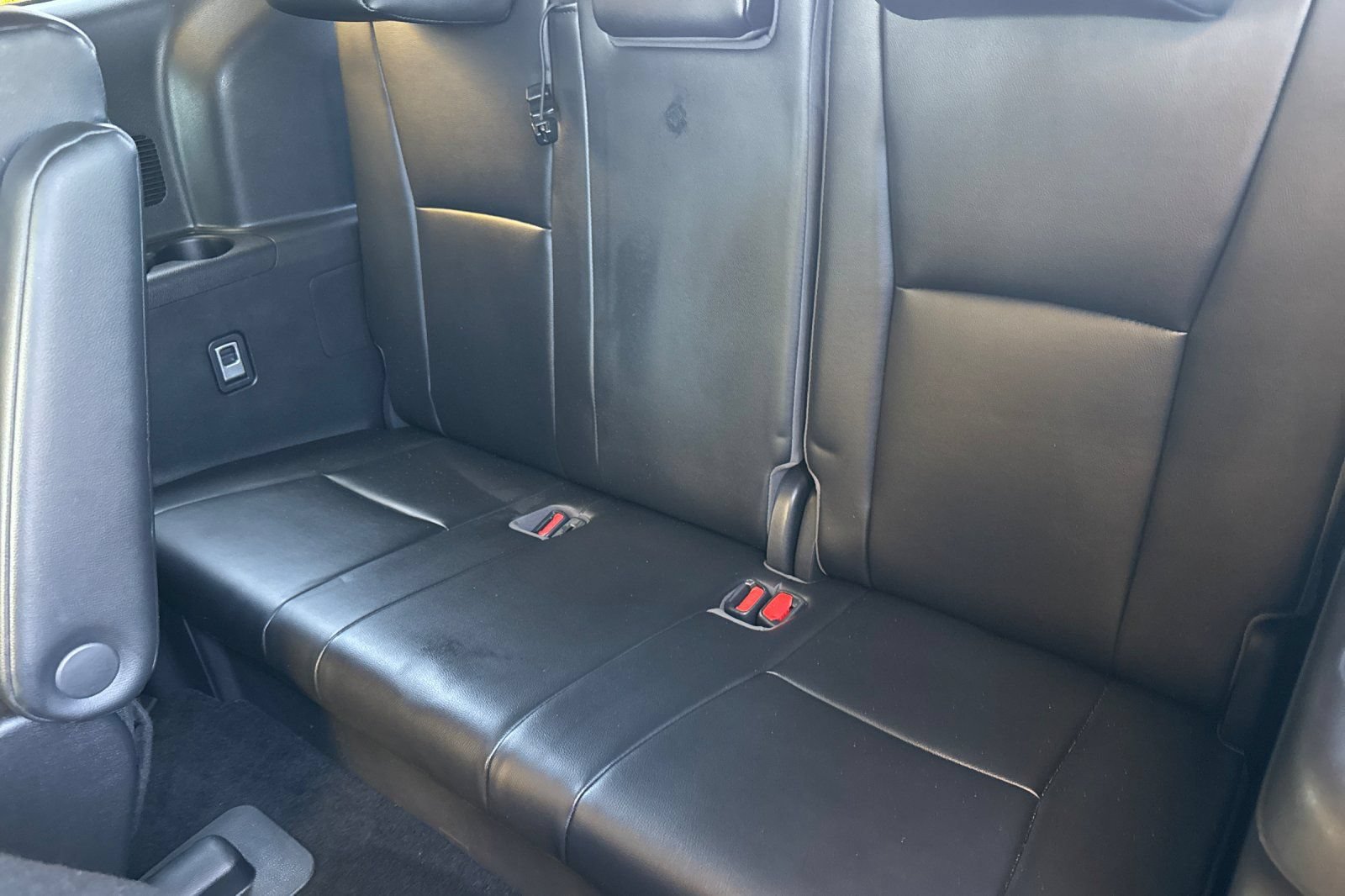 Used 2022 Toyota Highlander XLE FWD image 18