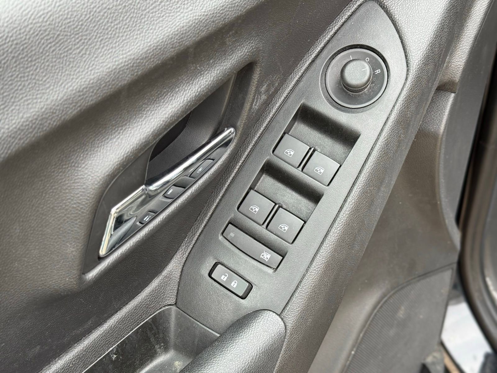 Used 2020 Chevrolet Trax LT FWD image 10