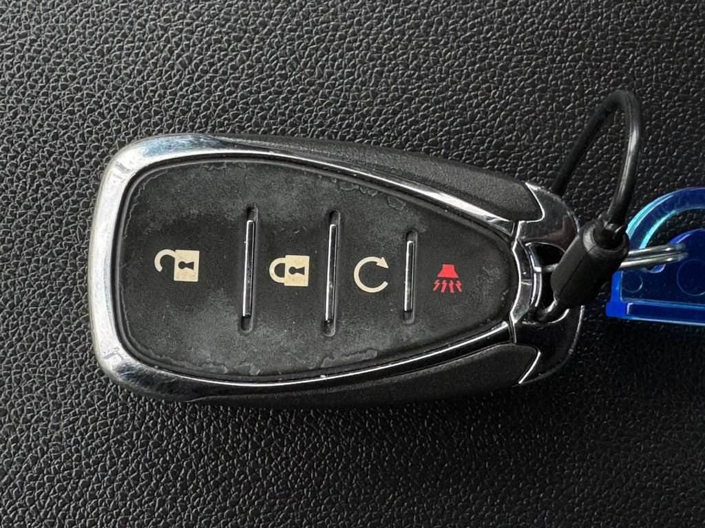 Used 2025 Chevrolet TrailBlazer LT AWD/4WD image 31