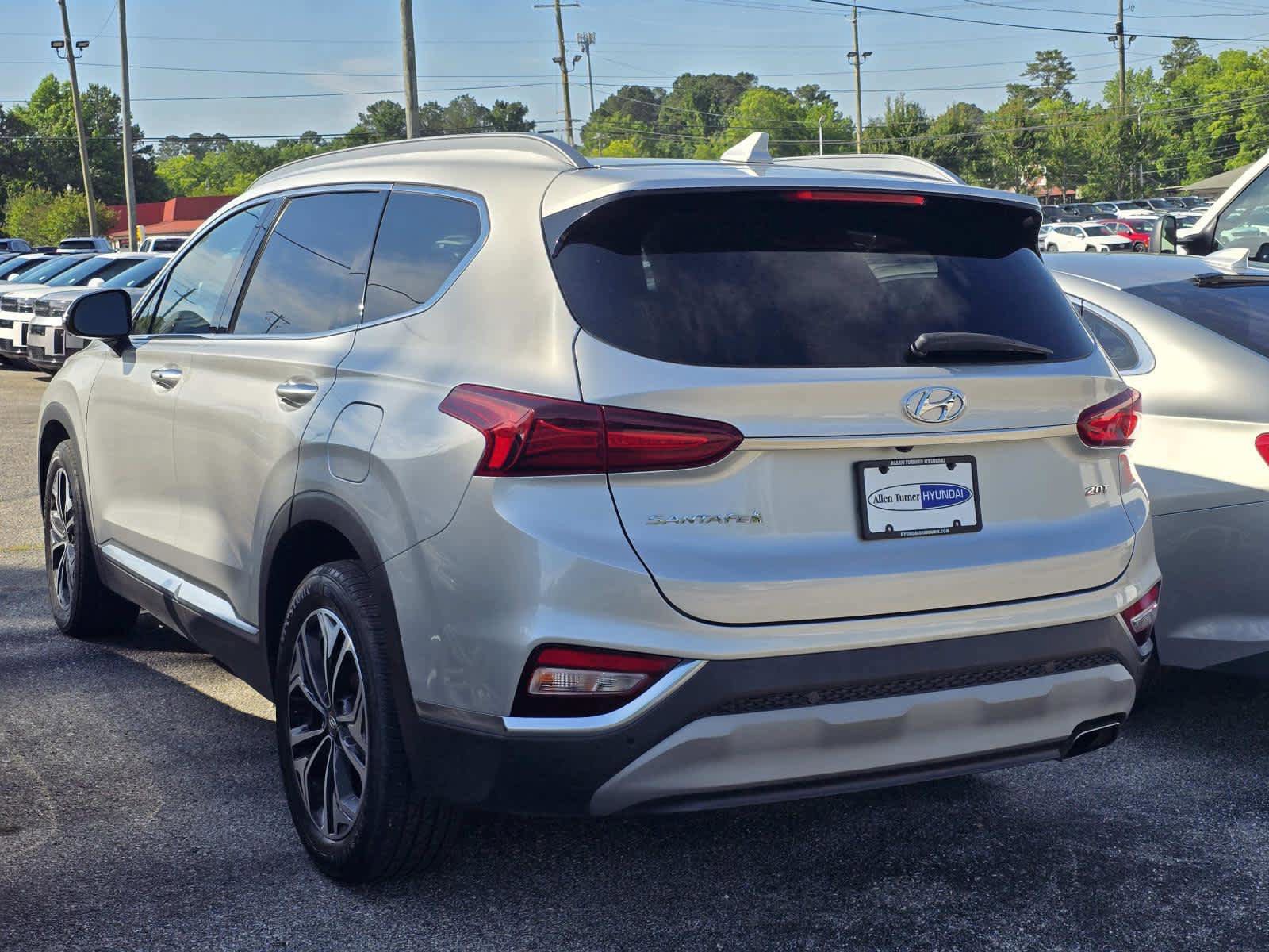 Used 2019 Hyundai Santa Fe FWD w/ Cargo Package image 5