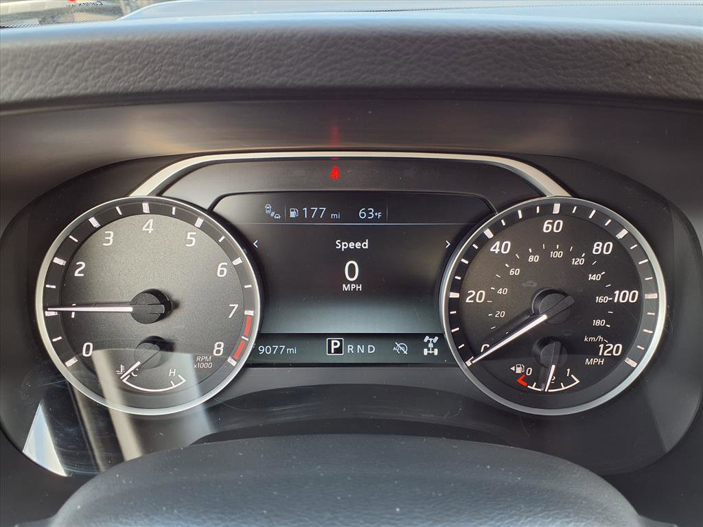 Used 2025 Nissan Frontier SV image 12