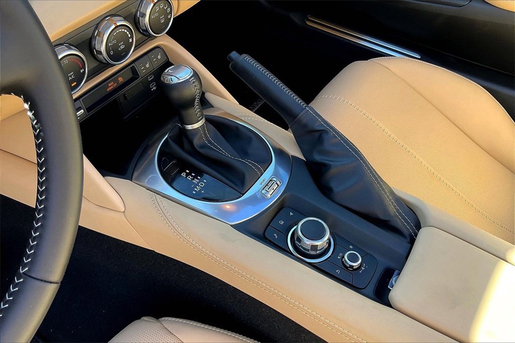 Used 2025 MAZDA MX-5 Miata RF Grand Touring image 27