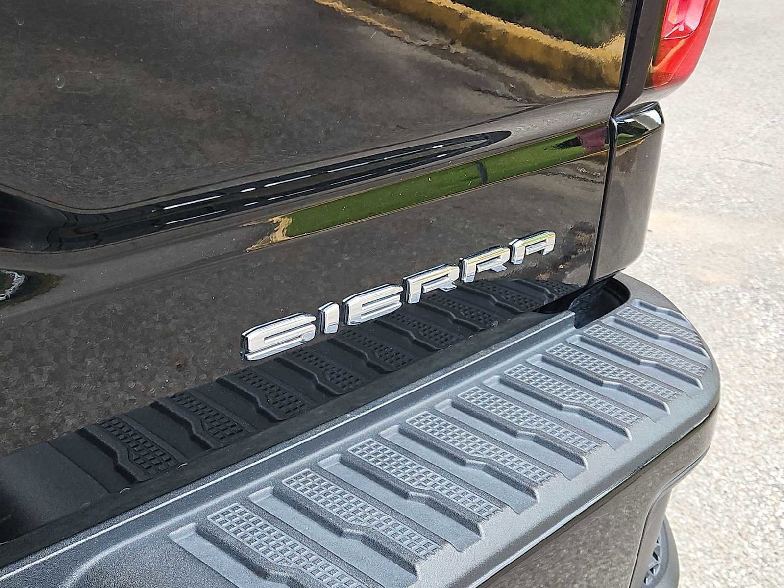 Certified 2022 GMC Sierra 1500 Denali Ultimate AWD/4WD image 13
