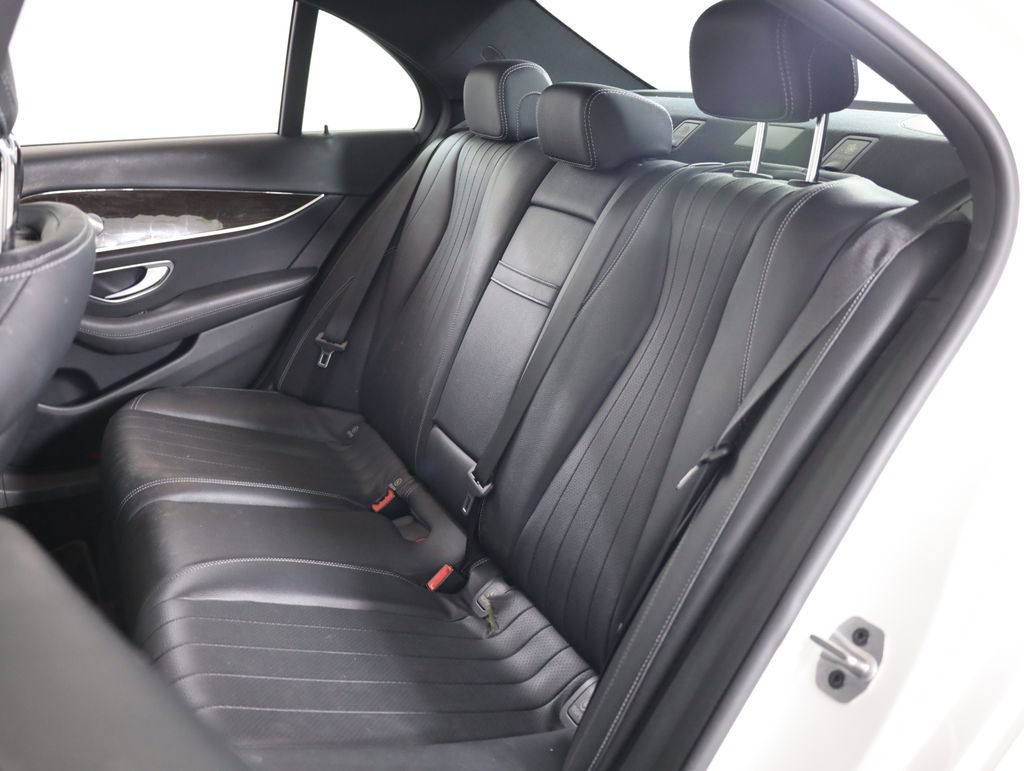 Certified 2019 Mercedes-Benz E 300 4MATIC image 36