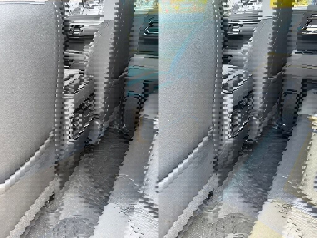 Used 2022 Chevrolet Silverado 1500 ZR2 w/ Technology Package image 15