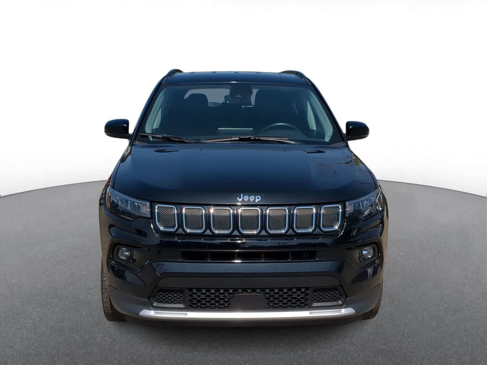 Used 2022 Jeep Compass Limited AWD/4WD image 3