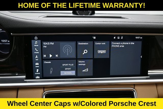 Used 2017 Porsche Panamera 4 AWD/4WD image 28